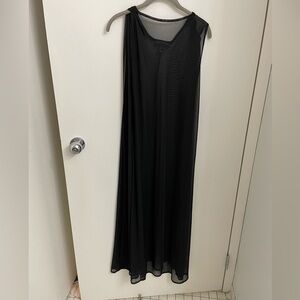 Long Sleeveless mesh poncho